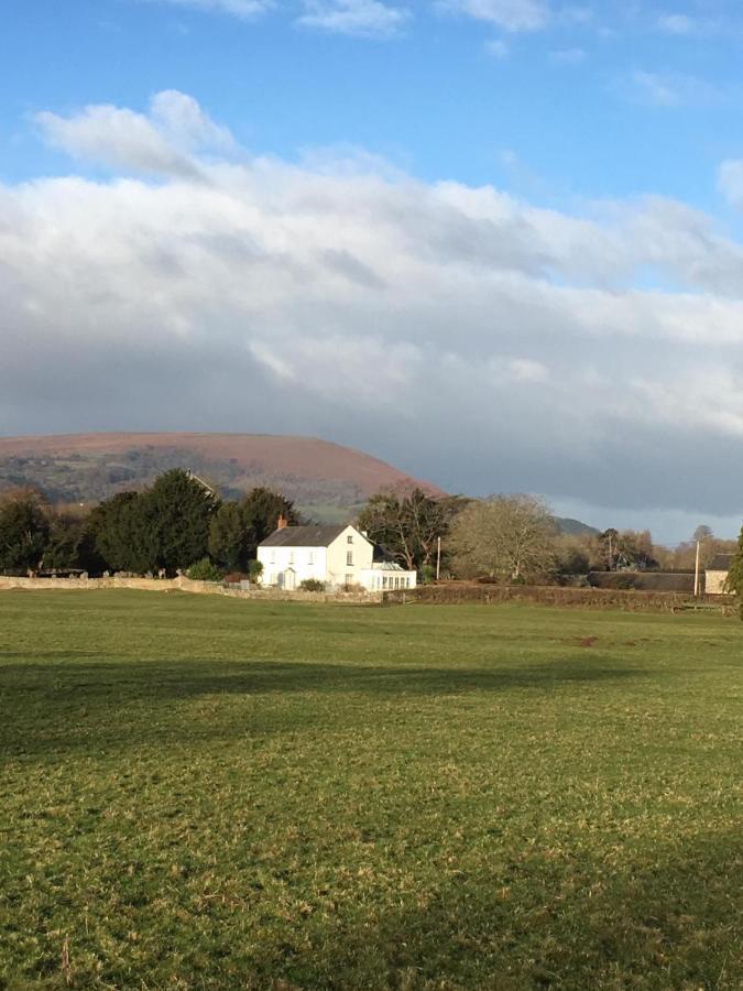 The Old Rectory Bed & Breakfast Abergavenny Buitenkant foto